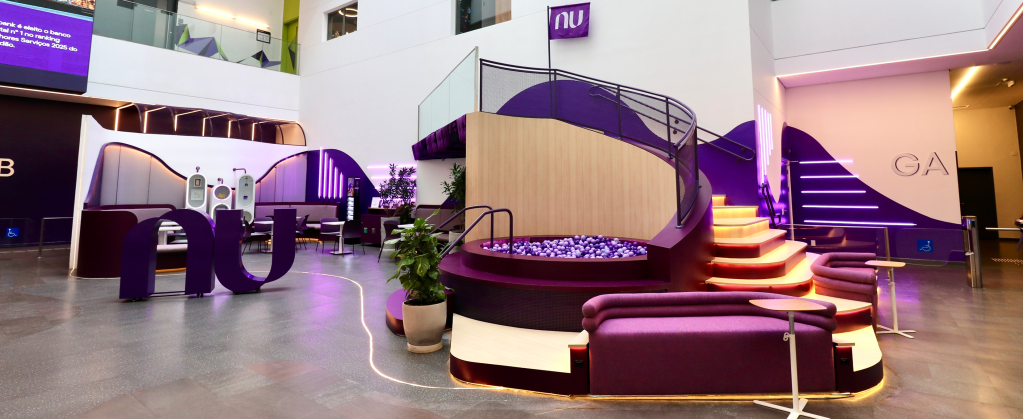 Data Nubank: Nubank lidera como principal instituição financeira dos brasileiros e já bancarizou 31,5 milhões de pessoas